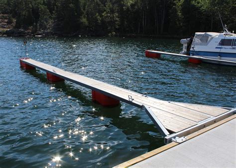speziallösungen schwimmstege|Schwimmstege und Pontons, beständig gegen Eis.